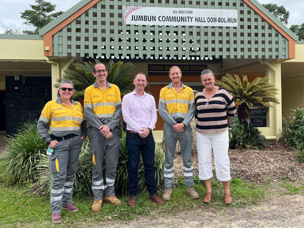 Ergon's project team with Nicole from Jumbun Limited in front of Jumbun community centre