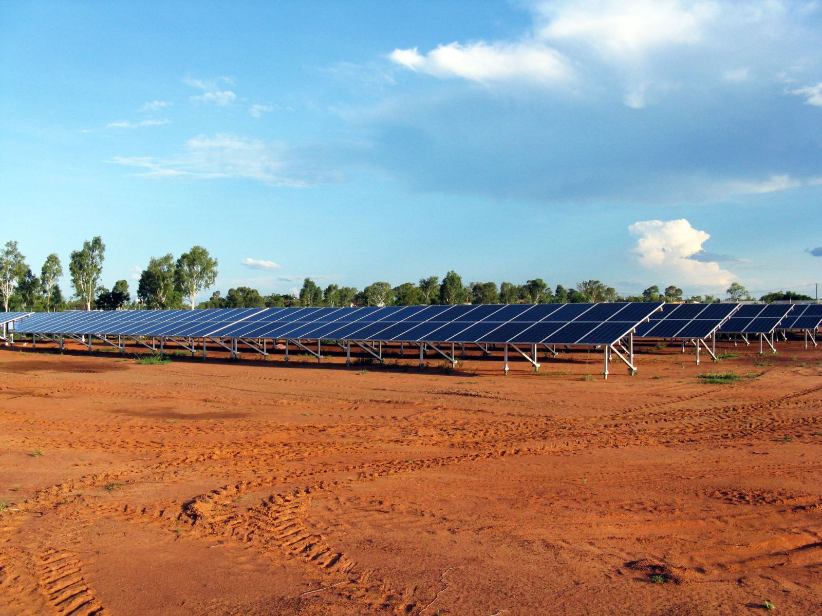 Community microgrid projects | Ergon Energy